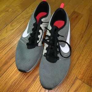 Men’s Nike size 11